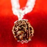 4 MUKHI SILVER CAP RUDRAKSHA WITH SPHATIK MALA DIAMOND CUTTING